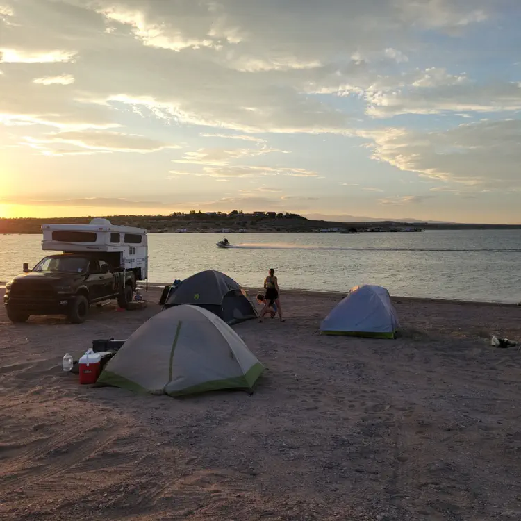 Elephant Butte Lake — Camping site.