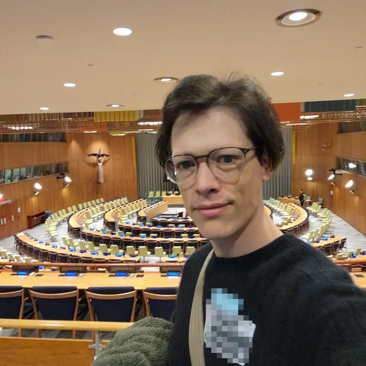United Nations – Trusteeship Council Assembly Room selfie.