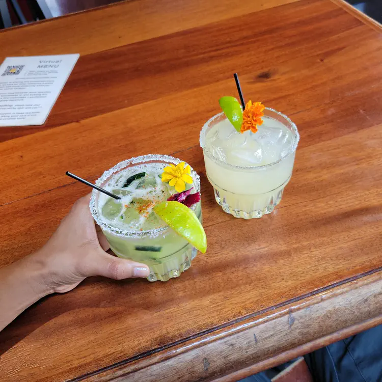 Cocktails at El Callejón.