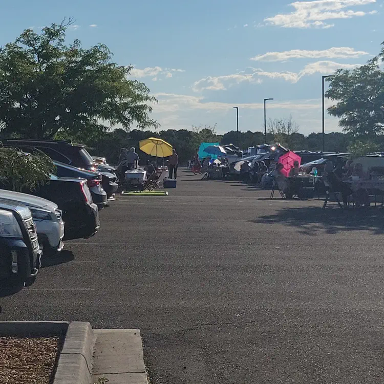 Traditional Santa Fe Opera tailgating before the show.