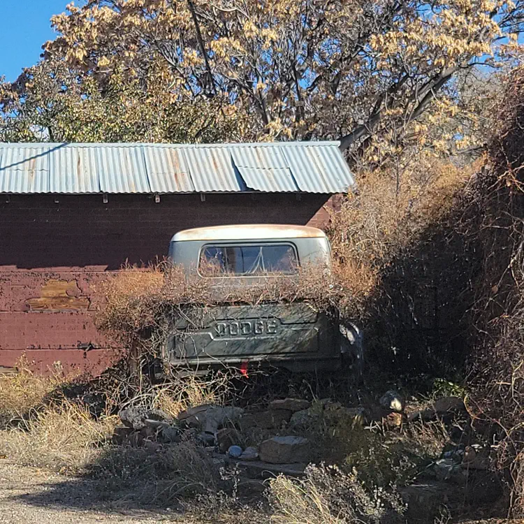 Dodge pickup.