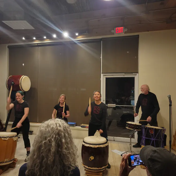 Torii Taiko group from Santa Fe.