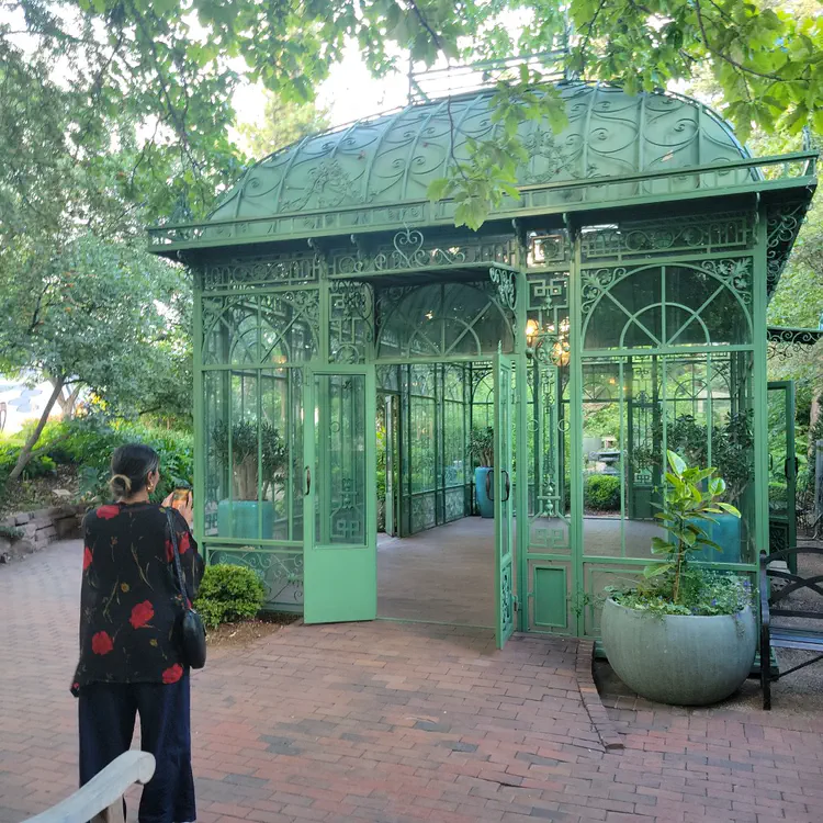 Botanical garden.