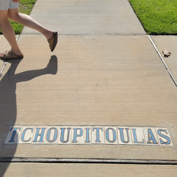 Tchoupitoulas St.