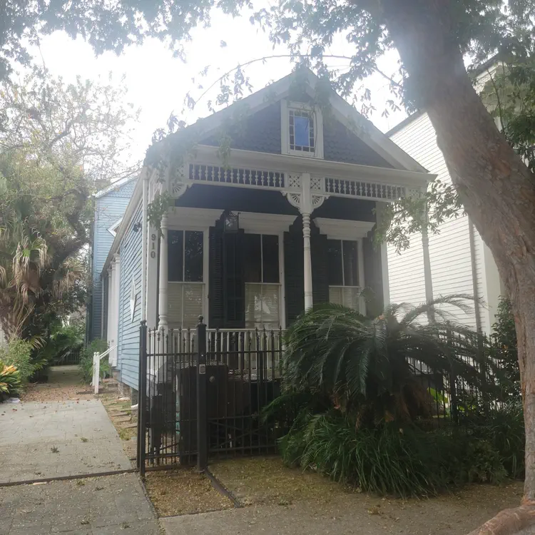 Shotgun house.
