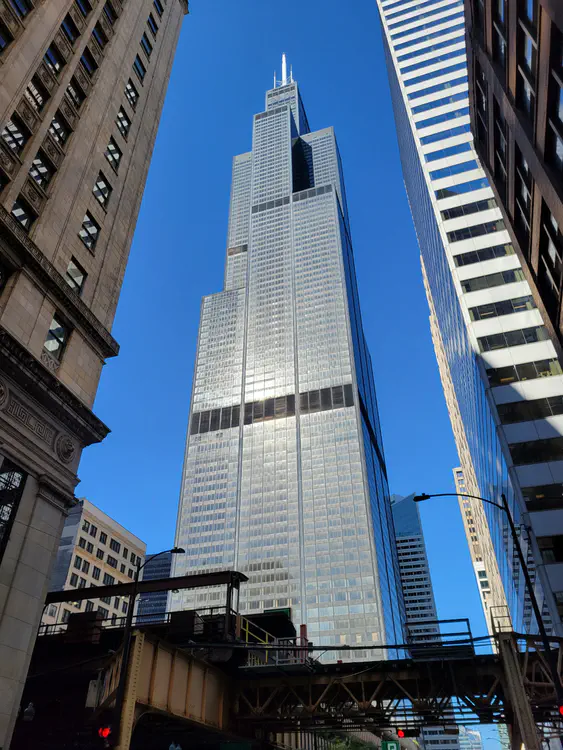 Willis tower (formerly Sears tower)